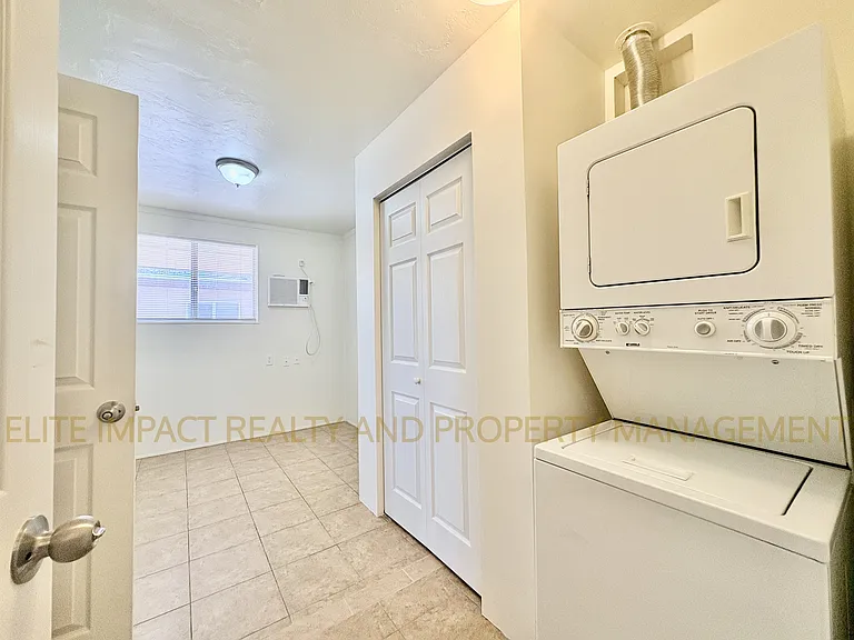 2466 N Treat Ave #1 — Photo 8