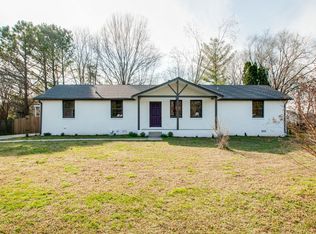 4031 Cavalier Dr, Murfreesboro, TN 37129