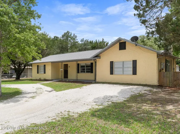 7612 W Sunburst Ln, Homosassa, FL 34448
