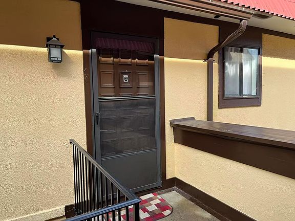 5th image of 11 Granada Cres APT 11