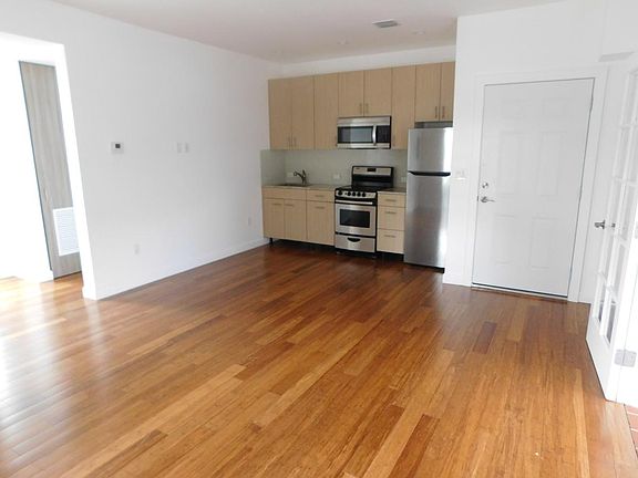3rd image of 2800 Pine Tree Dr APT 7