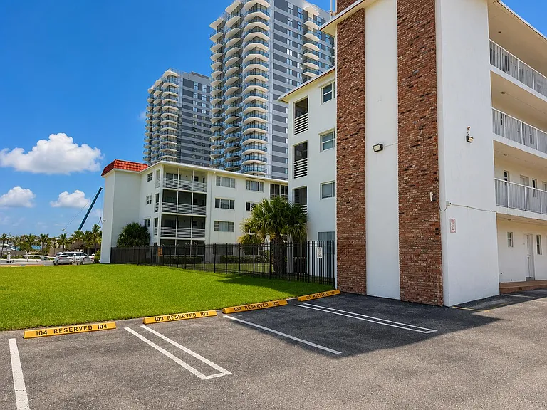 4500 N Flagler Dr #A1 — Photo 15