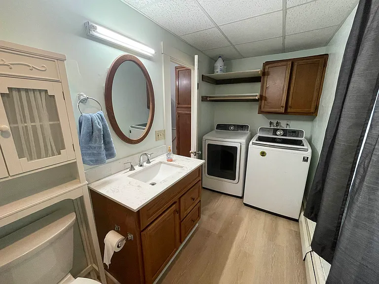 49 E Center St #1 — Photo 12