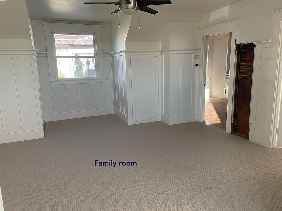 family room from the other side