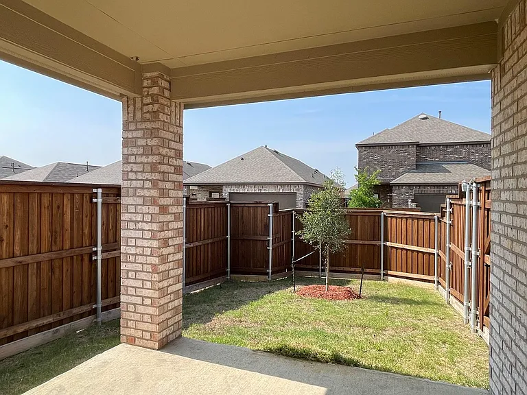 2372 Pyrite Dr — Photo 18
