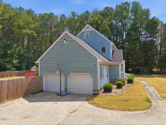 3rd image of 1701 Forestville Rd