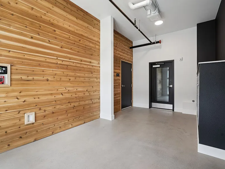 Welcome to Burnside Bluffs Your New Urban Retreat! — Photo 14