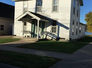 612 Elk St, Sabula, IA 52070