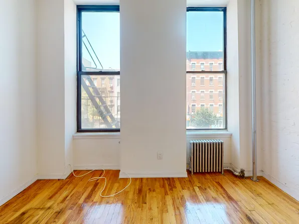 692 9th Avenue image 1 of 6