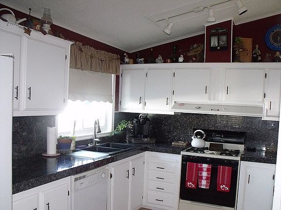 4th image of 2230 Lake Park Dr Space 196