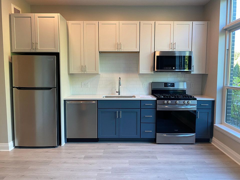 1st image of 6633 Dale Dr Unit 222