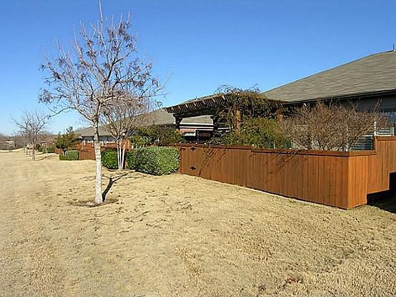 4th image of 9829 Kaufman Pl