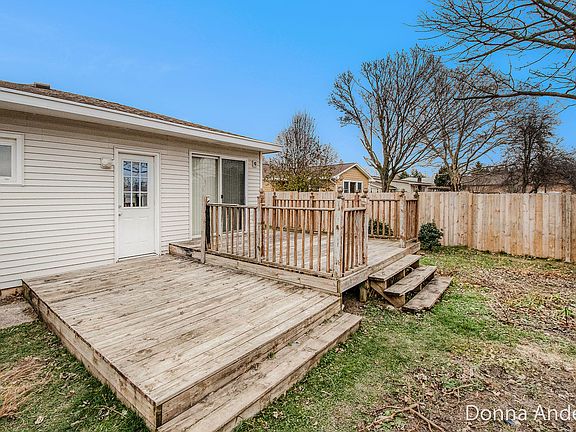 4th image of 3614 Poinsettia Ave SE