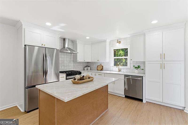 1st image of 3375 Spinnaker Way