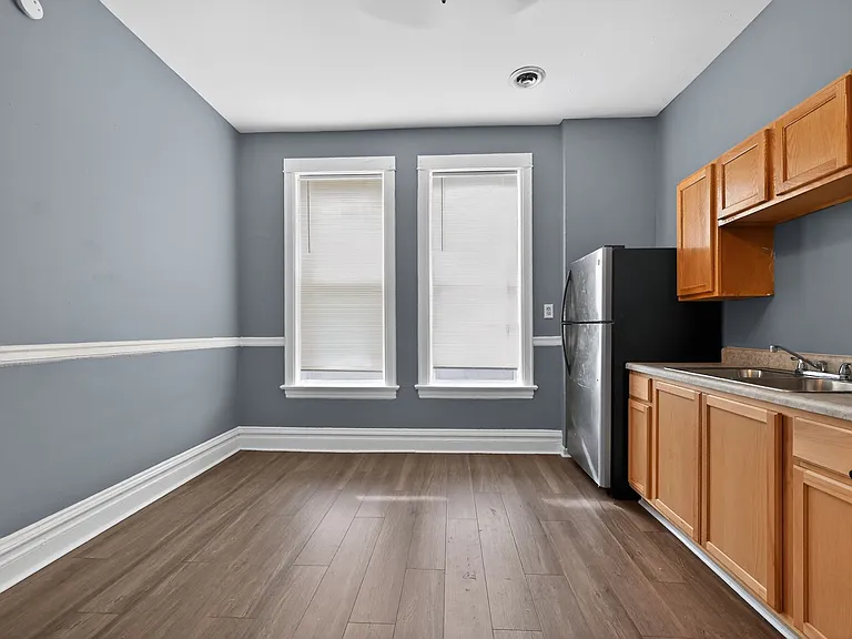 3542 W 24th St #2 — Photo 5