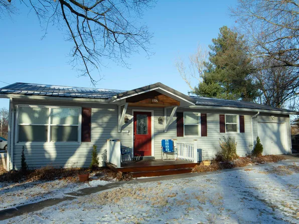 1106 S 8th St, Fairfield, IA 52556