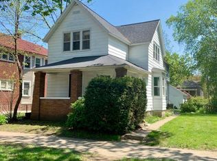 1320 Quarry Ave NW, Grand Rapids, MI 49504