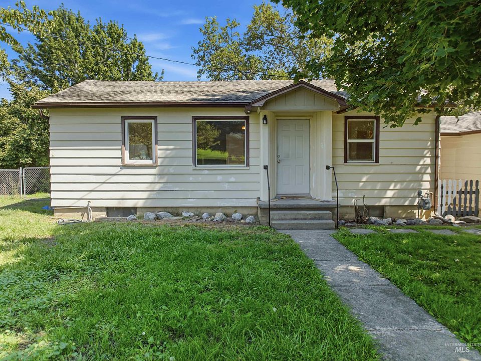 1st image of 2123 Schaefer Dr