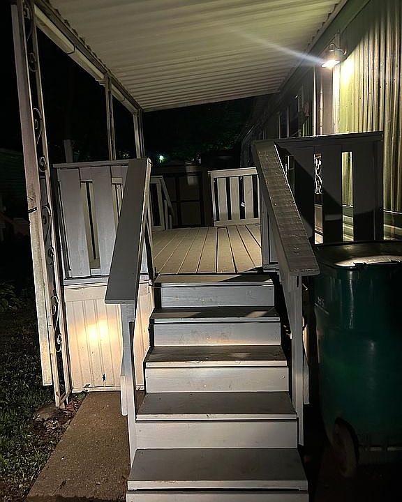 7128 Lazy Acres St, Louisville, KY 40258 | Zillow