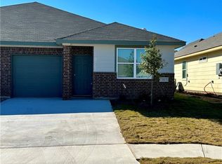 326 Green Valley Dr, Copperas Cove, TX 76522