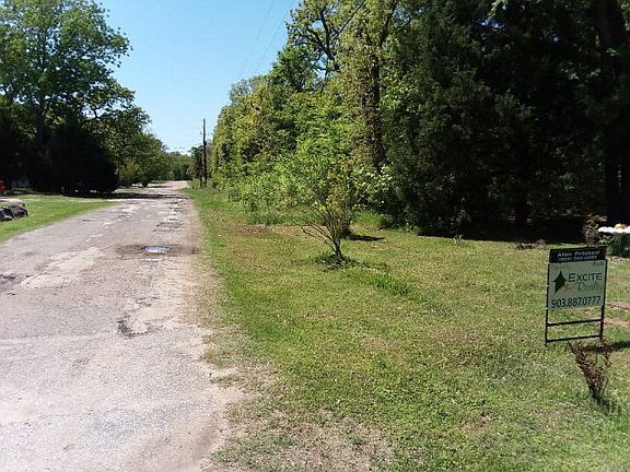 2nd image of 13972 Poncho Villa Dr