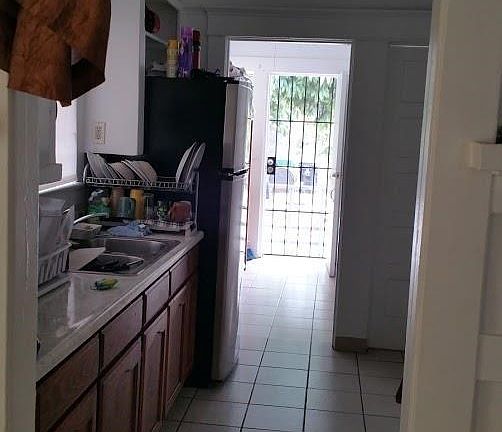 4th image of 322 W 55th St