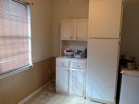 5th image of 4536 Curtis Ln