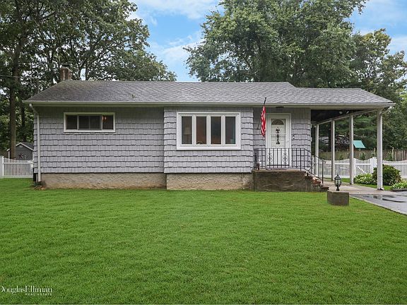 2nd image of 78 Summit Dr