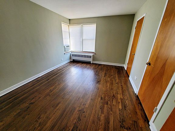 5th image of 6200 N Sacramento Ave #2A