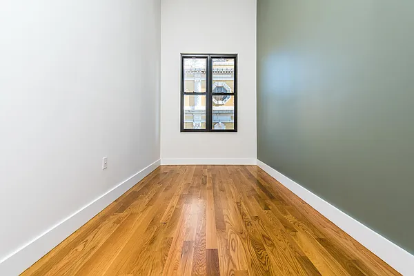 Rented by Nooklyn NYC LLC | media 40