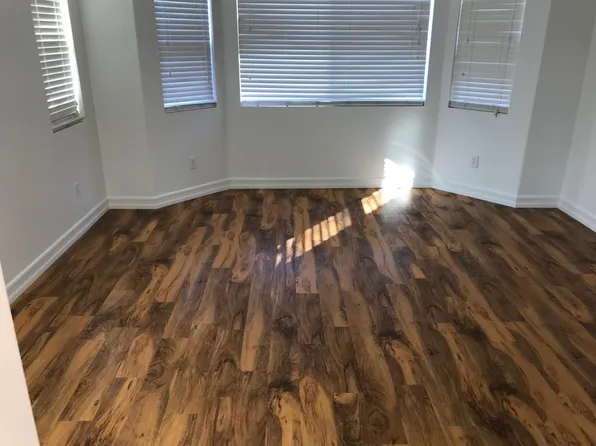 5420 E Finestra St, Pahrump, NV 89061