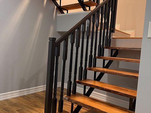 3rd image of 280 Cambridge Rd W