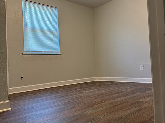 5th image of 505 Davis Ave APT C