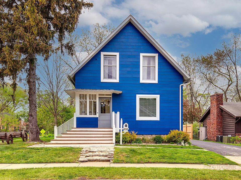 1st image of 160 Sunnyside Pl