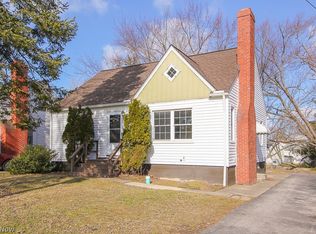 511 Columbus St, Bedford, OH 44146