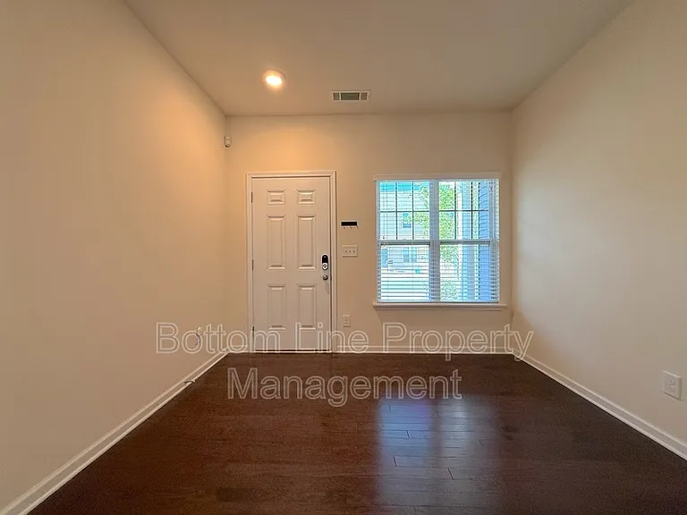 4708 Pepperstone Ln — Photo 4