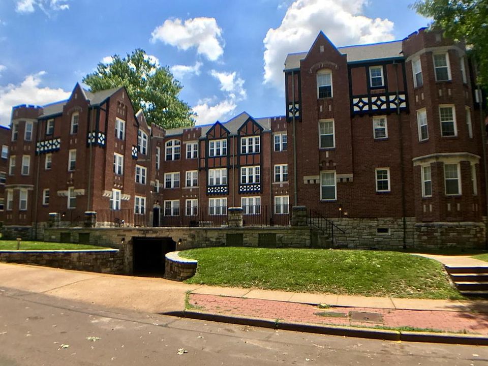 Byron Apartments