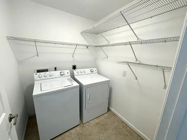 2600 Revolution St #105 — Photo 25