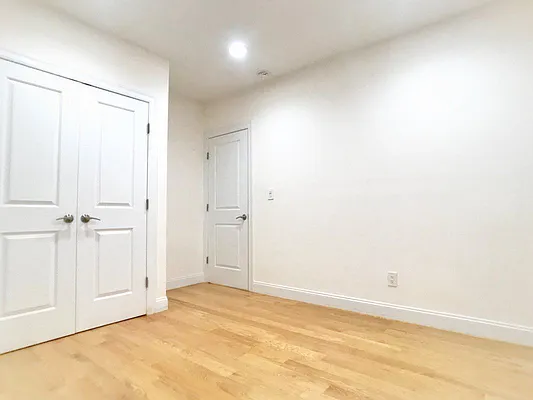 Rented by Bohemia Realty Group | media 38