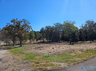 1 Pratt Ave, Centre, AL 35960