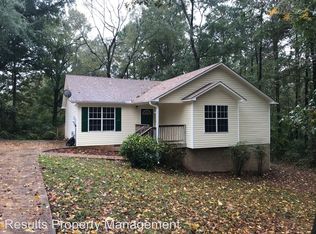 39 Waterview Dr, Lagrange, GA 30240