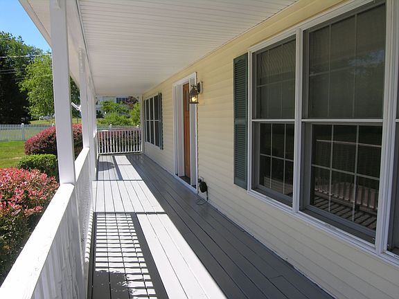 2nd image of 16 Cedar Knoll Ln