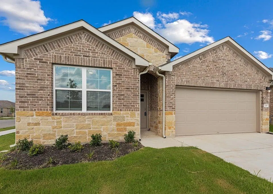 240 Connor Ln
