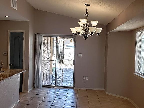 2nd image of 10205 Valle De Oro Dr