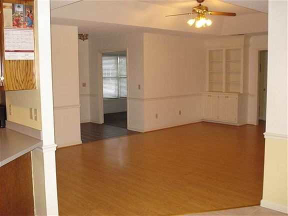 Family Room - Family room