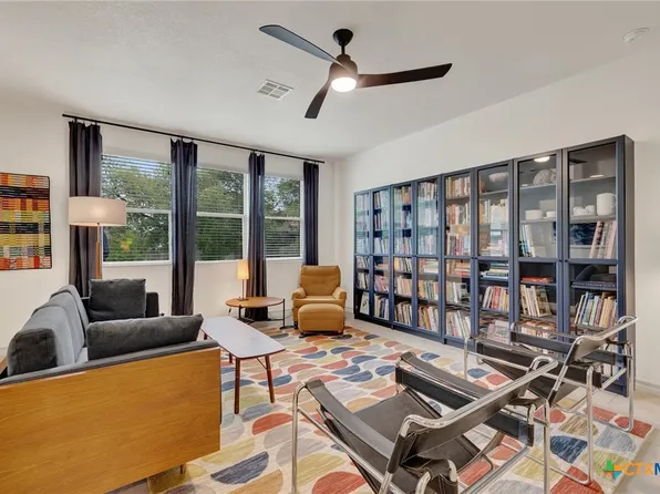 236 Mary Max Cir, San Marcos, TX 78666