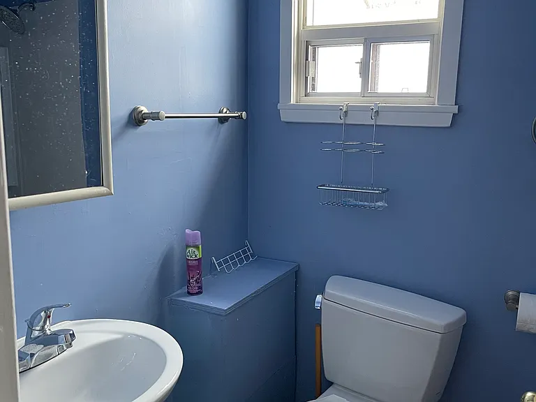 45 Ontario Ave #3 — Photo 3