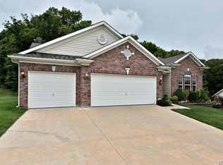 6063 Brookview Heights Dr, Imperial, MO 63052