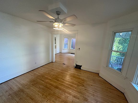 3rd image of 930 S 4th St
