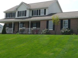207 Dogwood Cir, Baden, PA